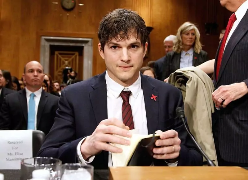 Ashton Kutcher Educational Background