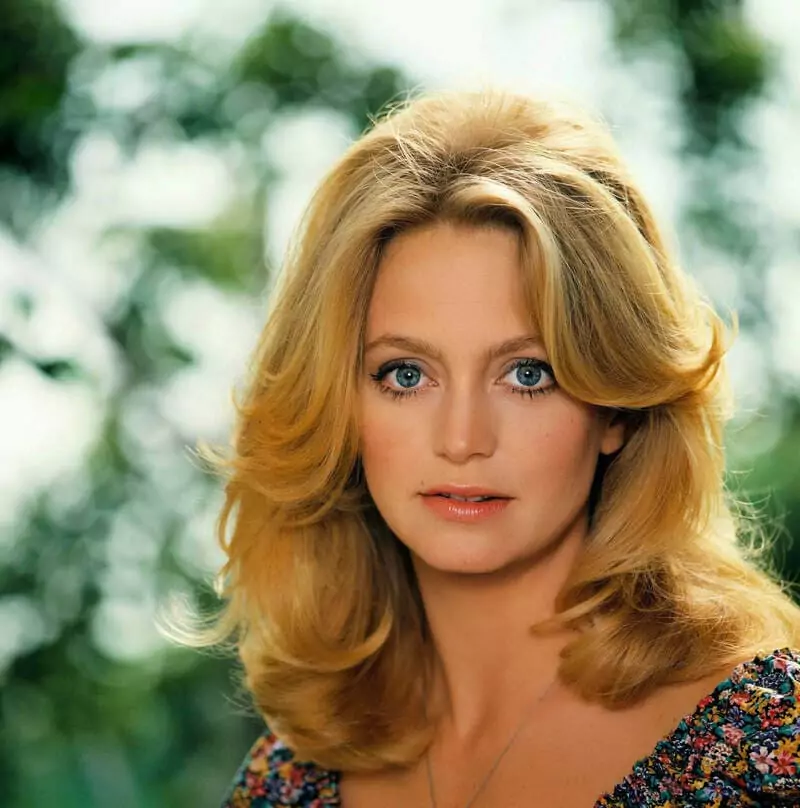 Young Goldie Hawn with classic beauty.