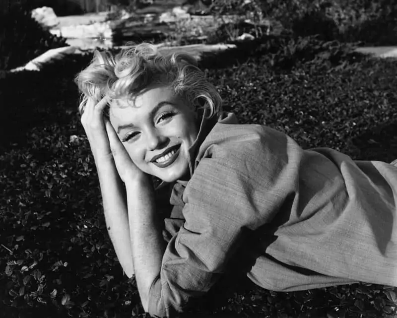  Marilyn Monroe Educational Background