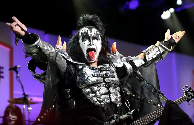 Gene Simmons - Celebrity with IQ 117