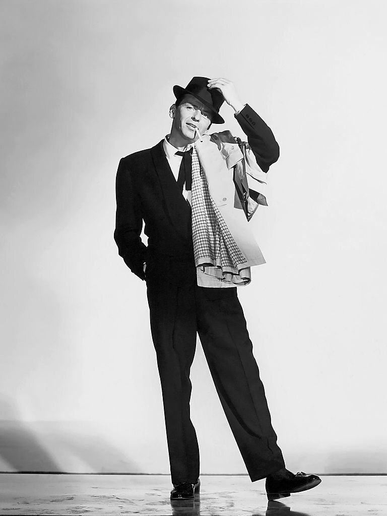 How tall is Frank Sinatra?