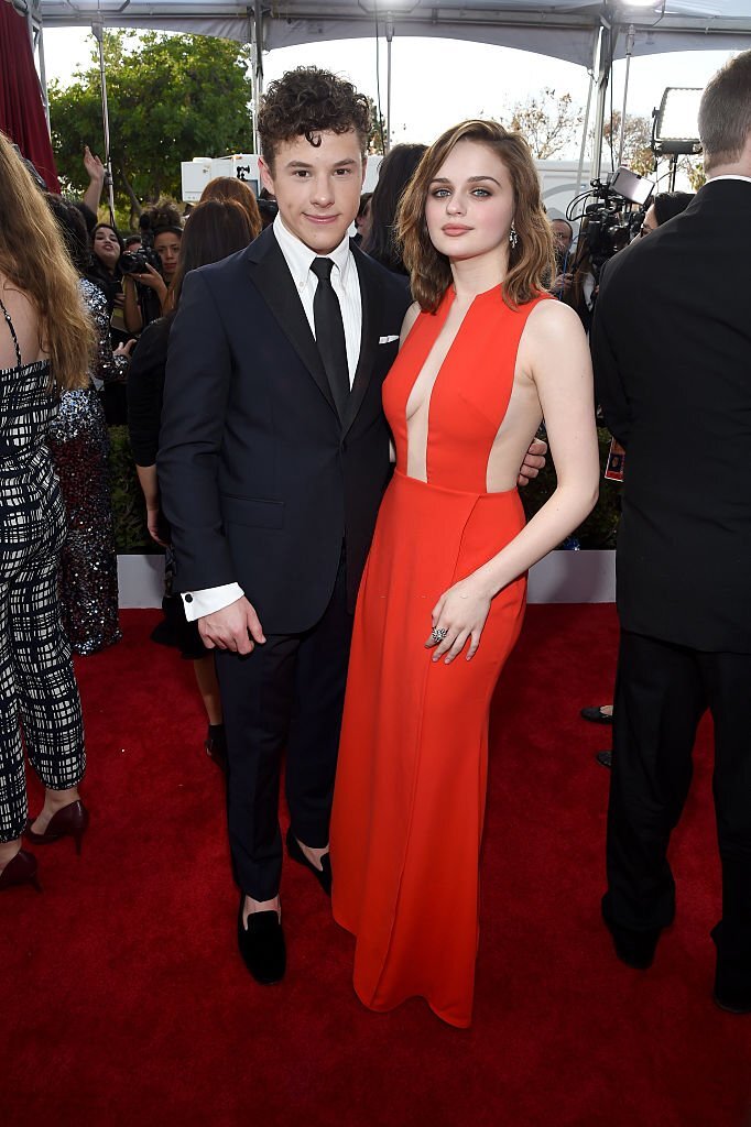 Joey King and Nolan Gould