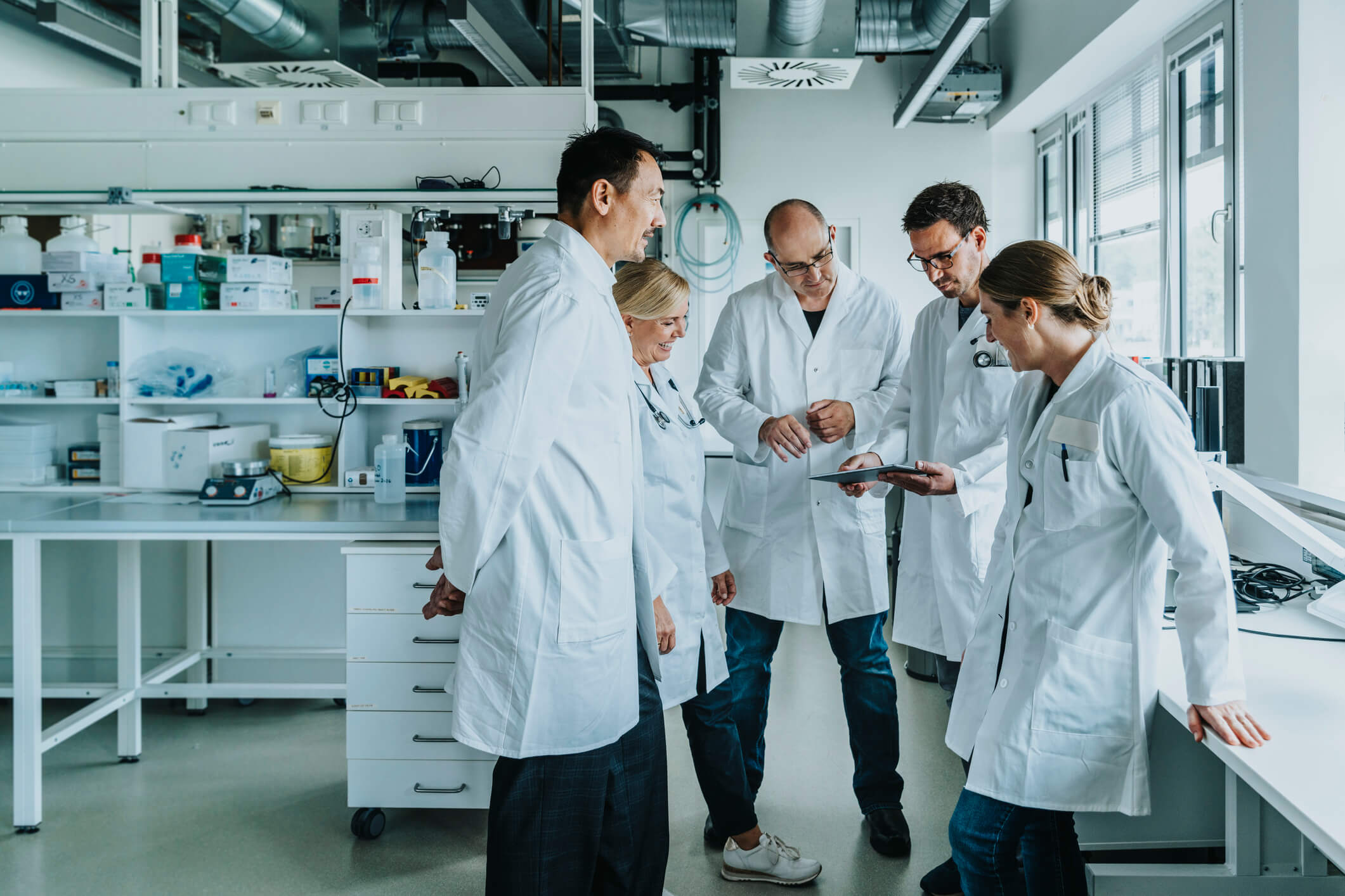 Scientists job for people with IQ 196