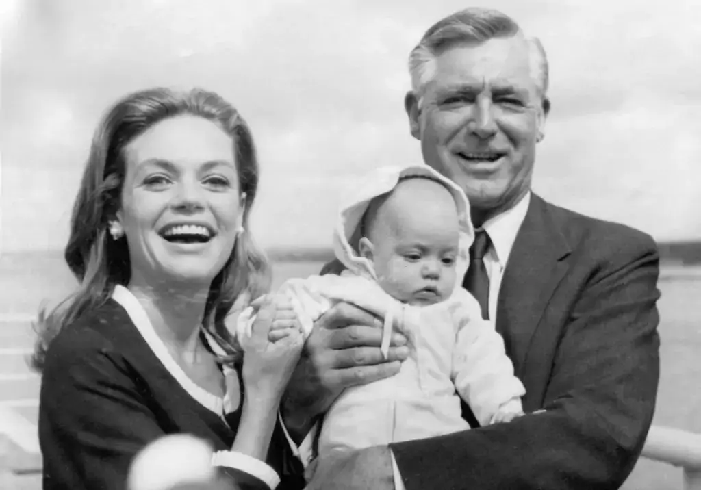 Dyan Cannon and Cary Grant Grant's fourth marriage was to actress Dyan Cannon