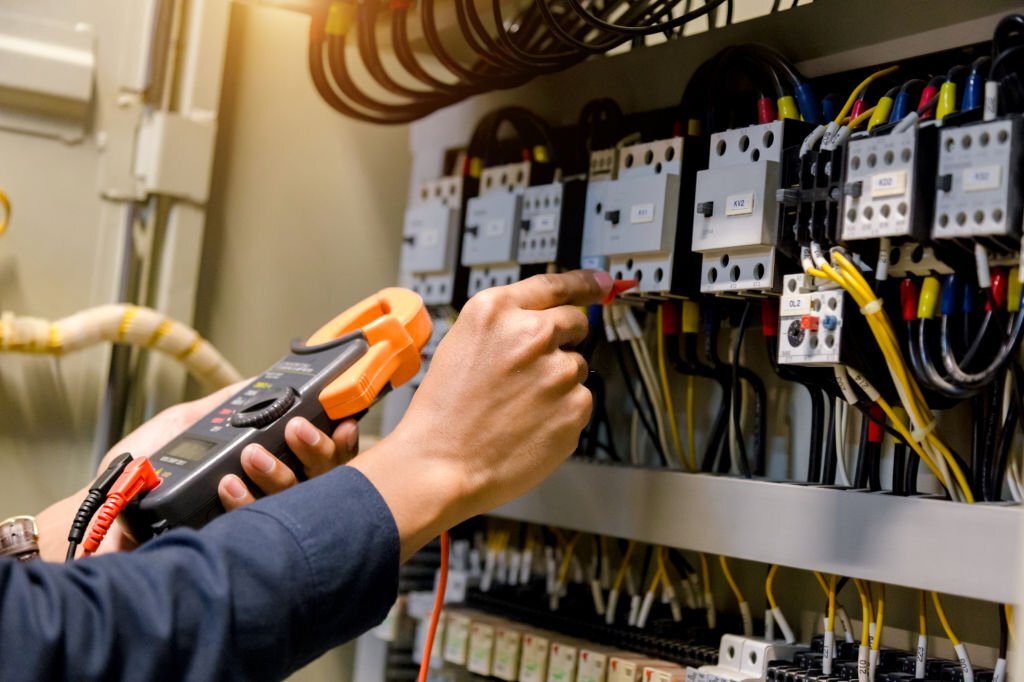 electrician iq 100